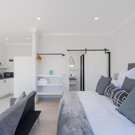 34.4 Degrees South Studio Apartment Agulhas Exteriör bild