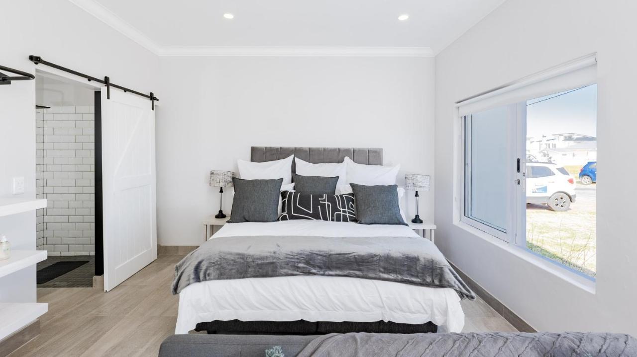 34.4 Degrees South Studio Apartment Agulhas Exteriör bild