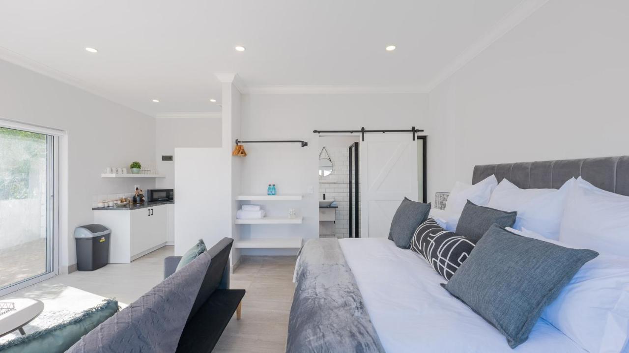 34.4 Degrees South Studio Apartment Agulhas Exteriör bild